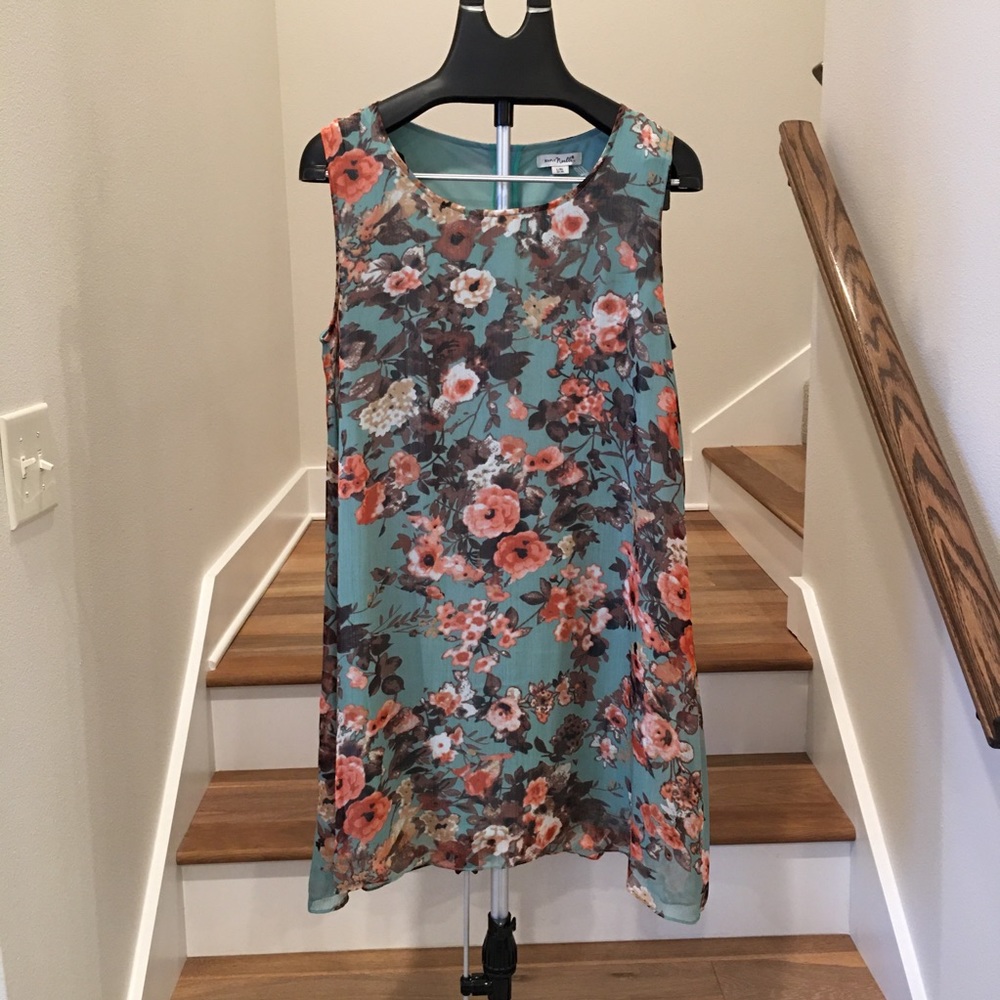 Simply NOELLE Dress Bed Of Roses